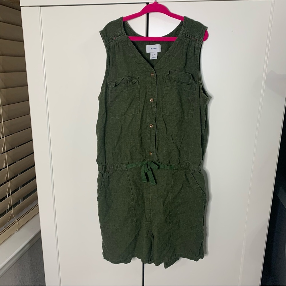 Girl’s Old Navy Safari Style Romper